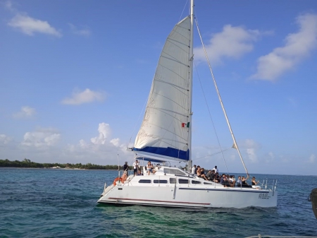 Catamaran & Reef Snorkel Deluxe