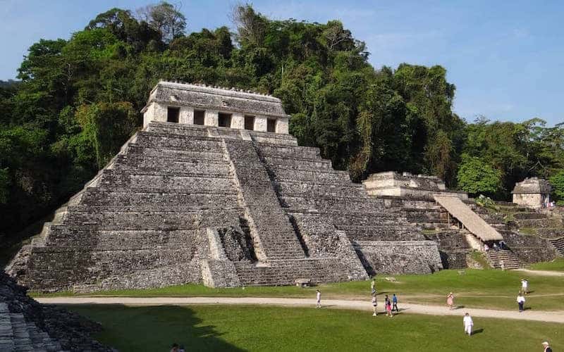 Palenque with transfer to Campeche Palenque with transfer to Campeche