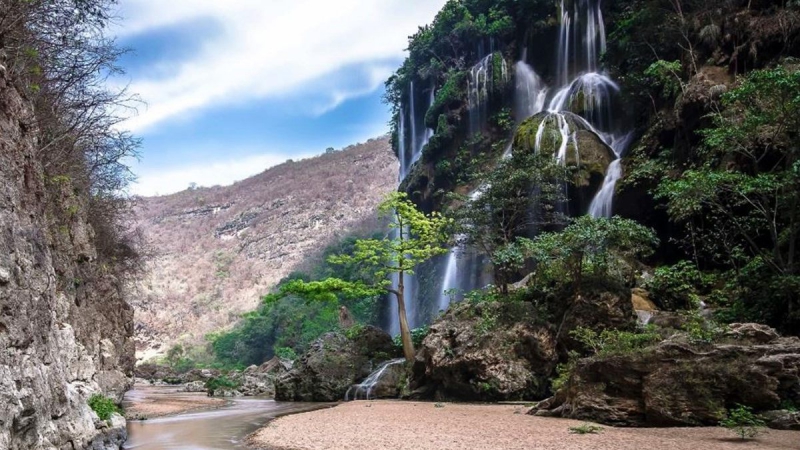 Rappel en Sima de las Cotorras y visita a cascada el Aguacero Rappel en Sima de las Cotorras y visita a cascada el Aguacero
