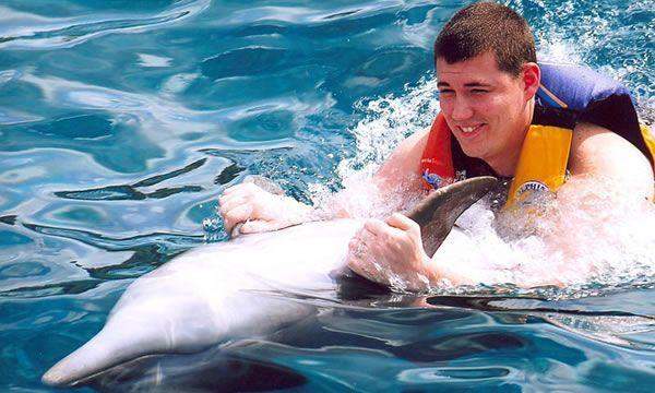 Dolphin Swim Adventure (Dolphin Discovery Puerto Aventuras)
Dolphin Swim Adventure (Dolphin Discovery Puerto Aventuras)