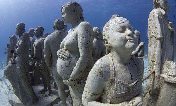 Underwater Museum-Diving for Certified Divers Underwater Museum-Diving for Certified Divers