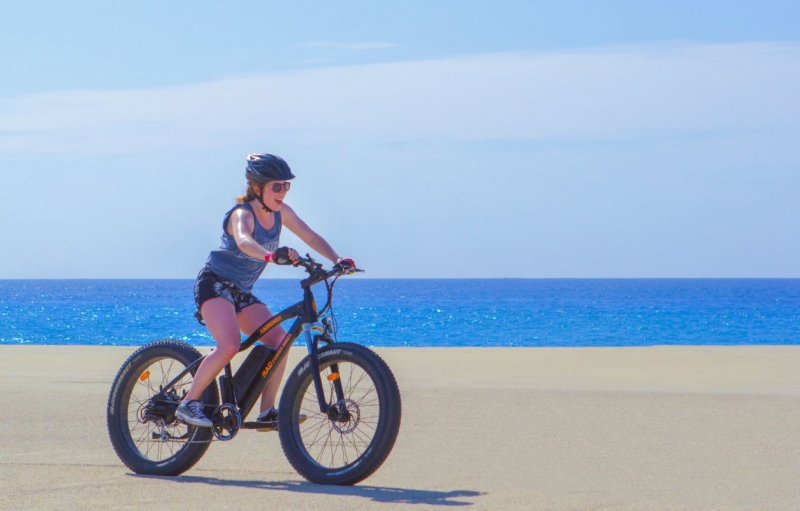 Aventura por la Playa en Bicicleta Eléctrica 