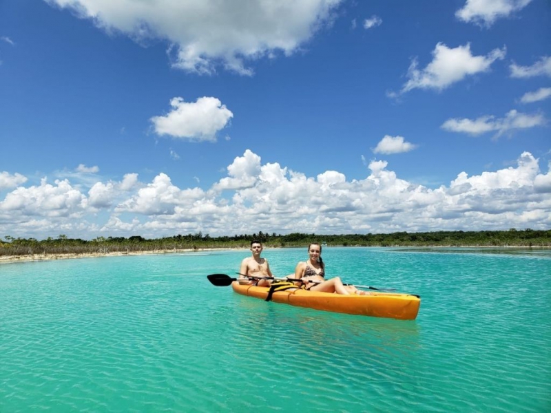 Private Kayak in the Bacalar lagoon 