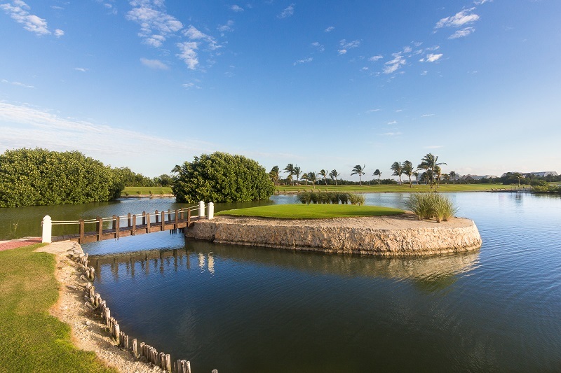 Iberostar Golf Club Cancun