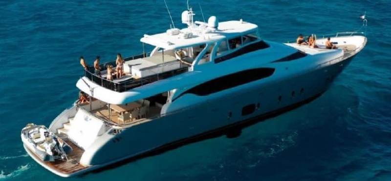 Riviera Maya Yacht Tour