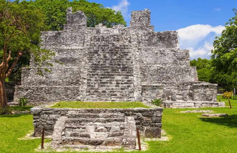 Cancun Mayan Discovery
