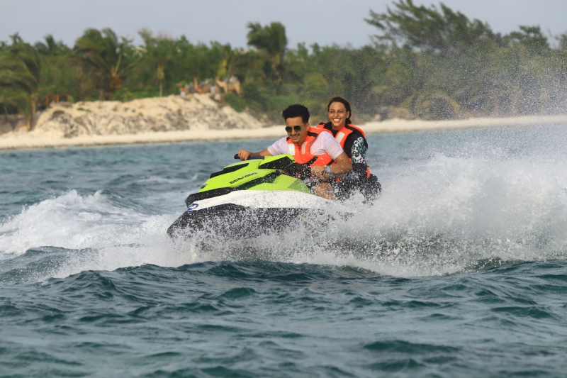 Speed Boat & Wave Runner - Tours